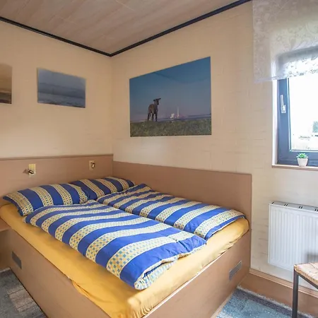 Hassel - Hinter Dem Deich Tossens Daire